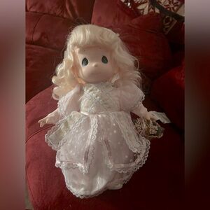 Precious Moments Janelle doll